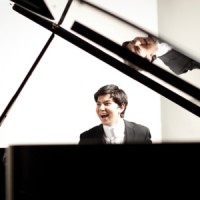 Segundo programa de piano con Behzod Abduraimov