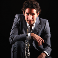 Vientos de la OSCyL  y Lucas Macías, oboe